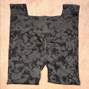 Gymshark Dark Grey Camo Butt Scrunch Leggings